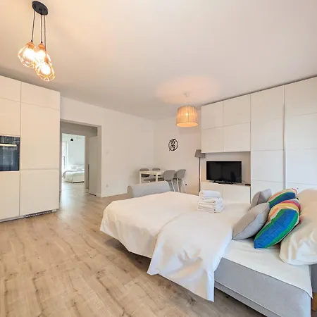 Jesionowa Spacious By Bookinghost * Breslavia