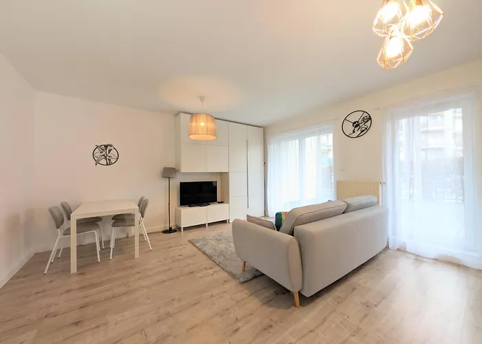 Jesionowa Spacious By Bookinghost * Breslau